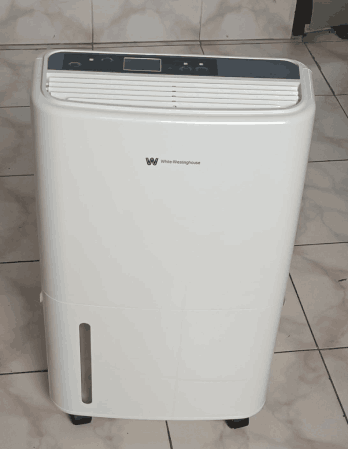 CAPACITY : 20 LTRS/DAY – UPTO 2000 CU. FT. (200 SQ. FT. X 10 FT. HT)